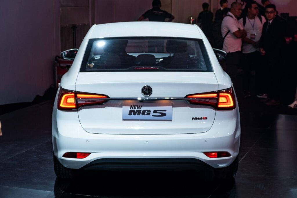Đuôi xe New MG5 MT