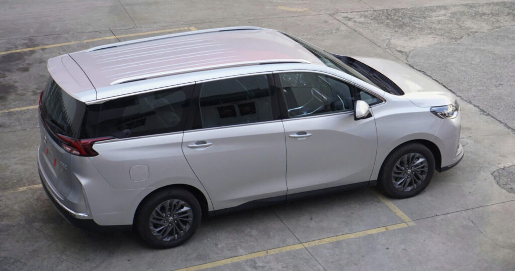 MG G50 trang bị treo trước MacPherson, treo sau dầm xoắn cỡ lớn